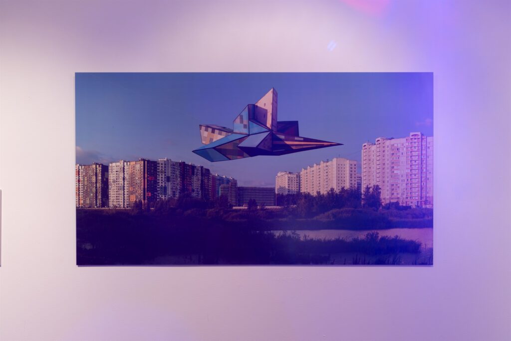 Мастерская 26. Встреча выпускников Вид экспозиции выставки «Мастерская 26. Встреча выпускников» в ММОМА на Гоголевском бульваре