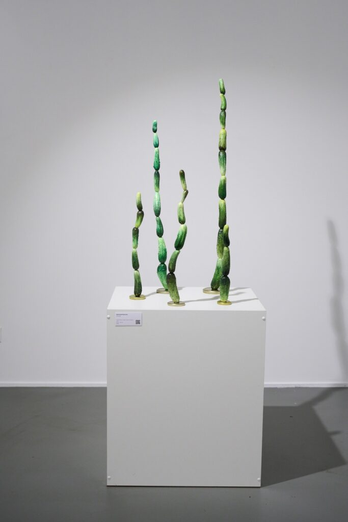 Вид экспозиции выставки «Имитаторы» в SISTEMA GALLERY